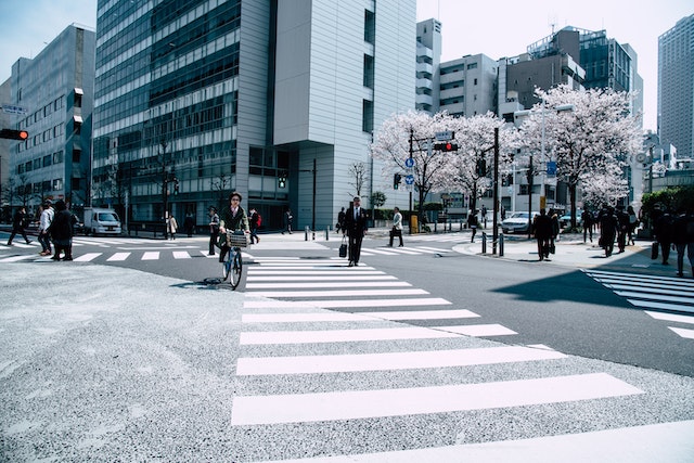 黄石为何勤工俭学对在日本的留学生的职业生涯至关重要？